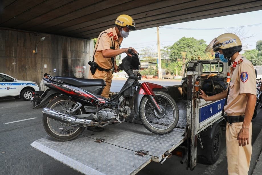 tịch thu xe máy 0
