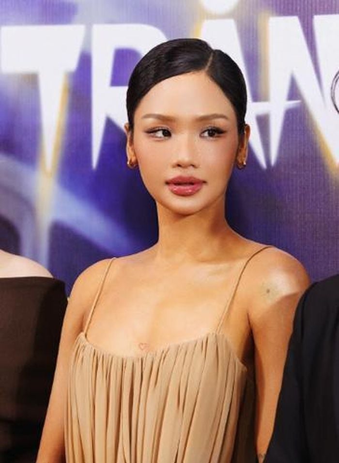 Miu Lê trong buổi ra mắt phim 