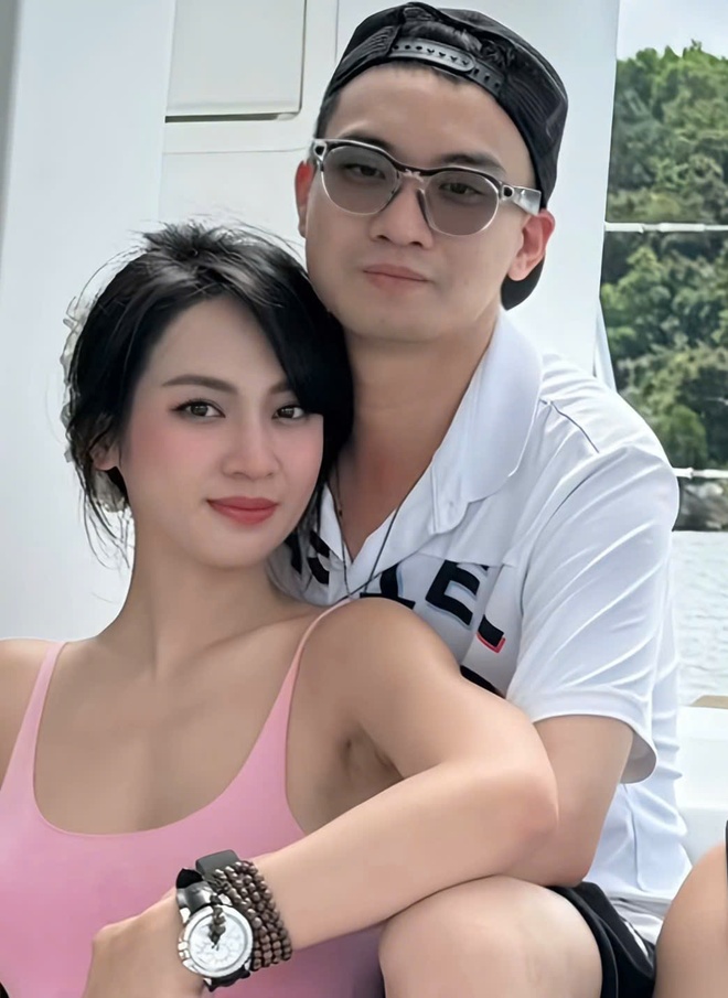 Vũ Thúy Quỳnh công khai yêu Đức Phạm | Znews.vn
