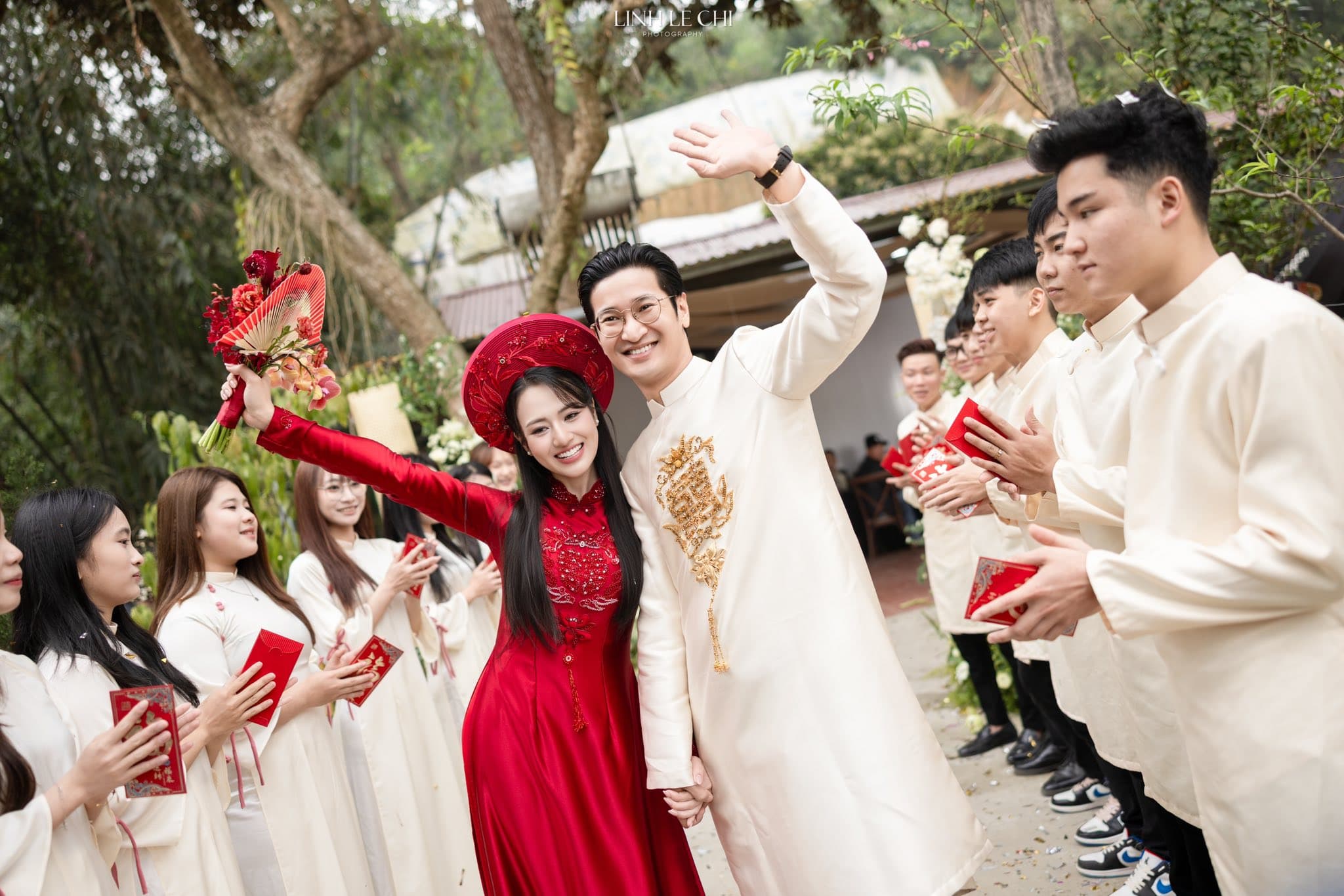 ăn hỏi hoa 11