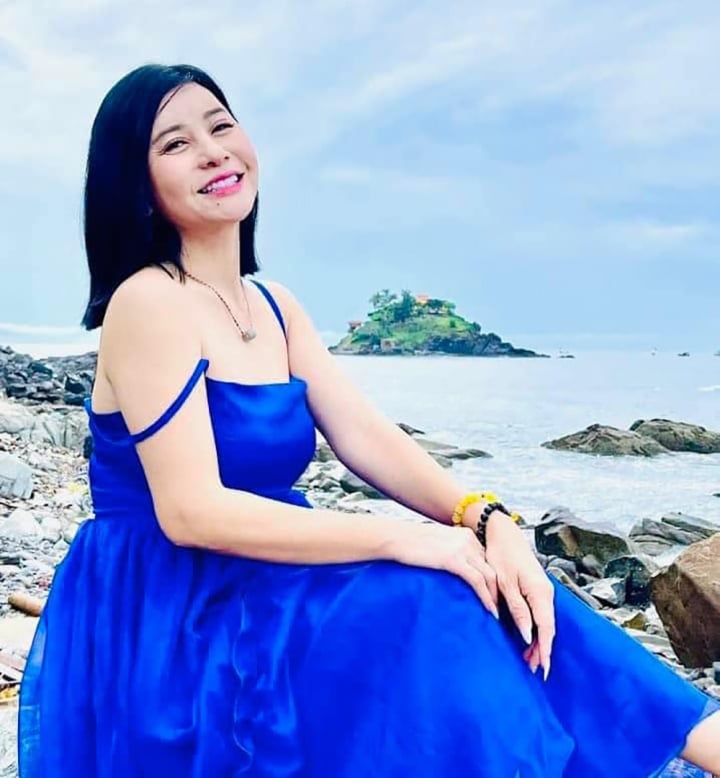 Sau 2 năm chia tay Kiều Minh Tuấn, Cát Phượng công khai bạn trai Việt kiều