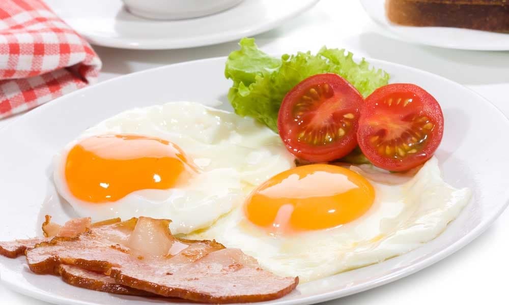 Trứng luộc và trứng ốp la 1