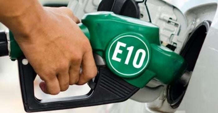 Xăng sinh học E10 sẽ bán ở tất cả các cây xăng từ ngày 1/6.