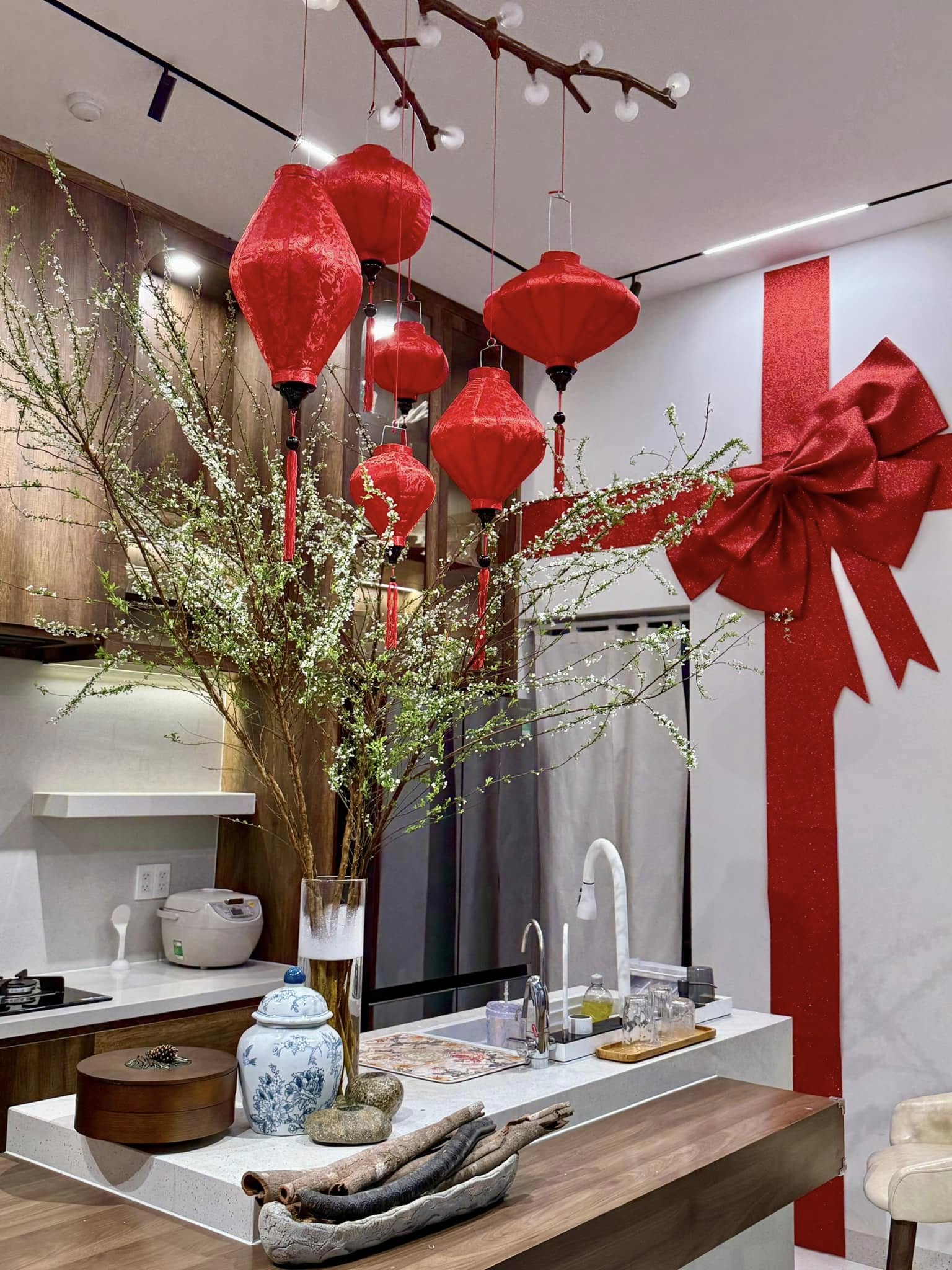 Gallery - Nữ diễn viên cưới chồng đại gia hơn 6 tuổi: Ở biệt thự xa hoa, sở hữu resort sinh thái rộng 50.000m², sinh 4 con vẫn trẻ đẹp - image 3