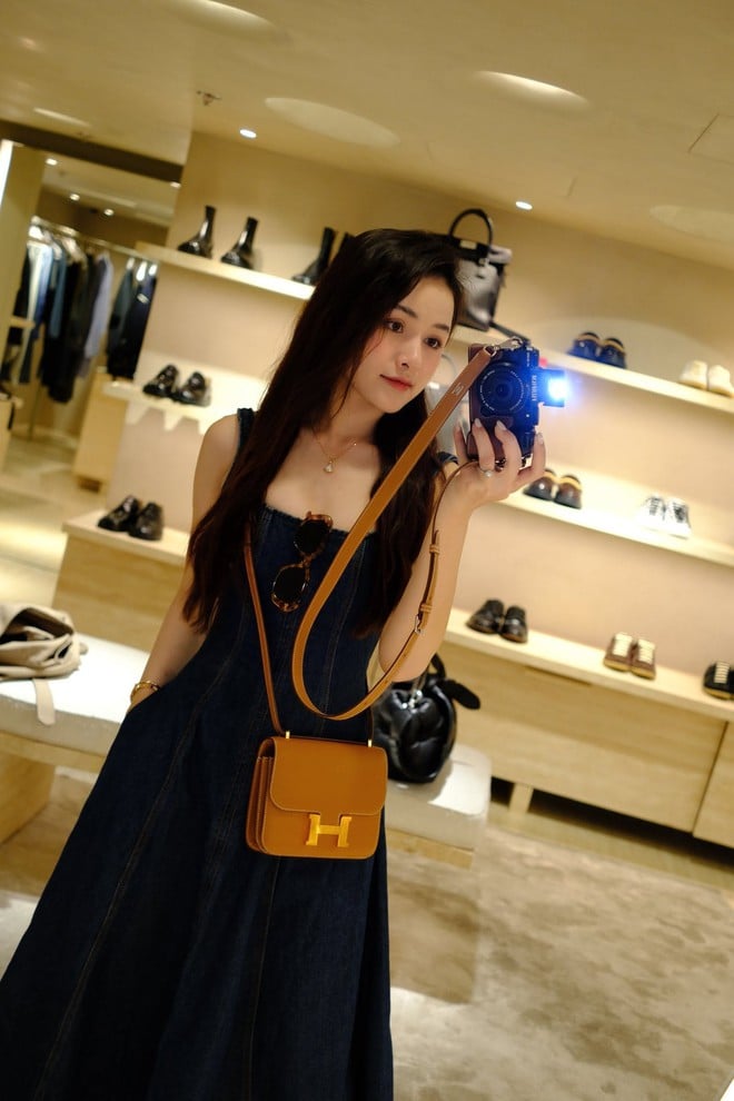 Gallery - Lộ diện gái xinh Đắk Lắk check-in xem World Cup 2026 tại Mỹ đang HOT rần rần: Cuộc sống vô cùng sang chảnh, mới tậu BMW - image 9
