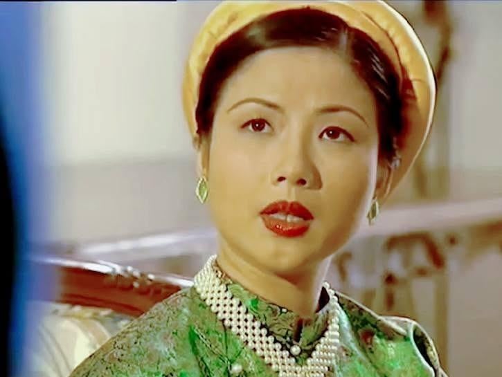 Gallery - Nữ diễn viên đóng vai Nam Phương Hoàng hậu đẹp nhất màn ảnh: Học chuyên Toán, tốt nghiệp Thủ khoa, nay là Phó Giáo sư, Tiến sĩ - image 4