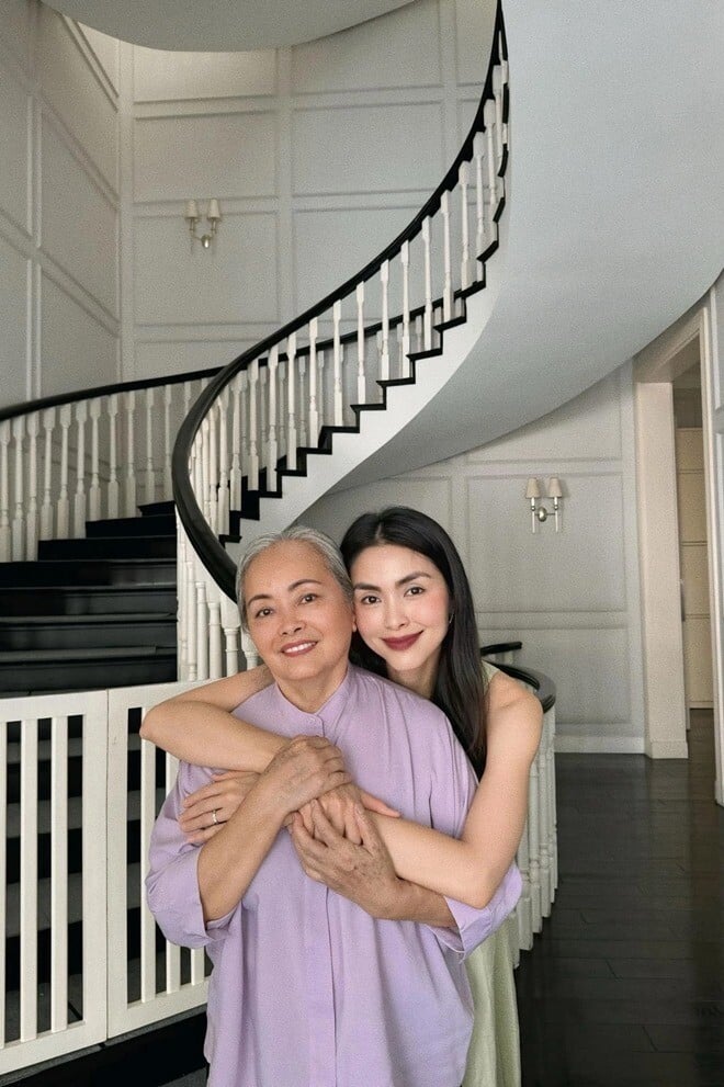 Gallery - Mẹ Tăng Thanh Hà từng là ca sĩ opera, hé lộ món hồi môn đặc biệt ngày con gái đi làm dâu nhà tỷ phú - image 6