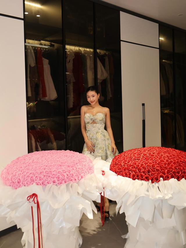Gallery - Louis Phạm giàu cỡ nào ở tuổi 23? - image 2