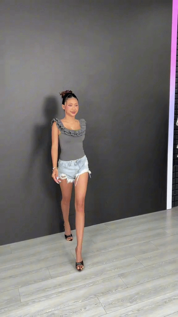 Gallery - Louis Phạm lộ clip catwalk nóng bỏng: Chiều cao có hạn nhưng vẫn khiến thiên hạ trầm trồ vì điều này - image 3
