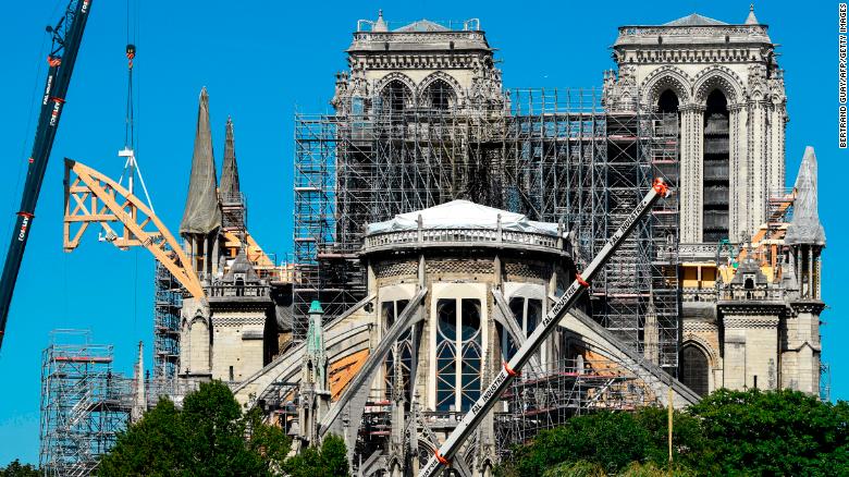 191206135007-notre-dame-cathedral-reconstruction-0609-exlarge-169