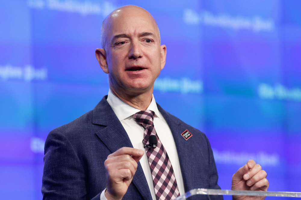 104614367-GettyImages-507240842-jeff-bezos