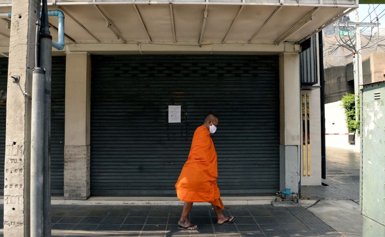 Thailand-Bangkok-Covid-19-Buddhist-Monk-April-19-2020