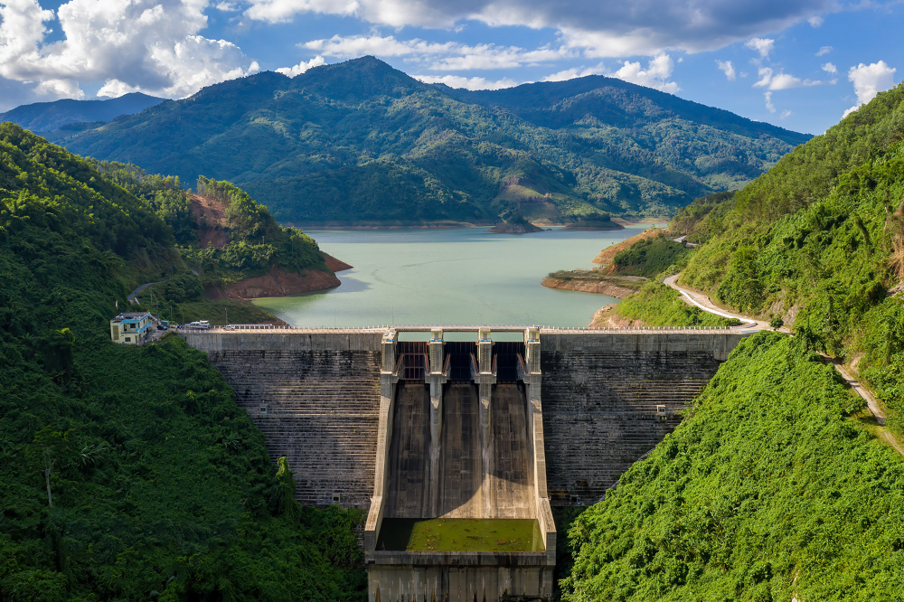 Tuyen nang luong nha may thuy dien A VUONG