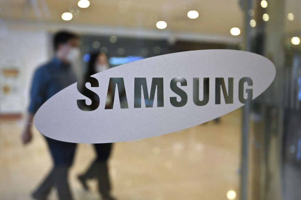 samsung-is-the-worlds-top-smartphone-company-again-report-sa_vwdu-1303