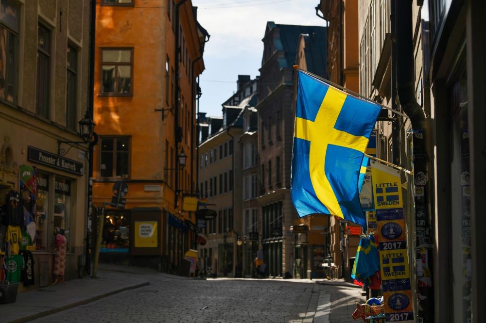 Thuế tài sản Thụy Điển là một trong những chính sách thuế tiêu biểu của quốc gia Bắc Âu này. Với mục tiêu giảm bớt khoản chi cho chính phủ, tăng cường nguồn thu để đầu tư phát triển và duy trì các dịch vụ công cộng, hệ thống thuế tài sản được áp dụng hiệu quả và đạt được nhiều kết quả tích cực. Hãy cùng chúng tôi tìm hiểu thêm về hệ thống thuế tài sản Thụy Điển và những tác động tích cực của nó đối với nền kinh tế nước này!