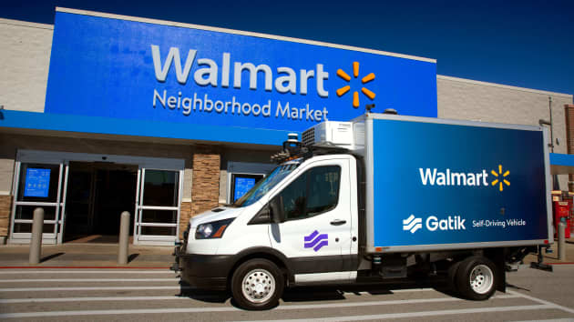 Công nghệ và thương mại điện tử thúc đẩy chuỗi cung ứng Walmart phát triển
