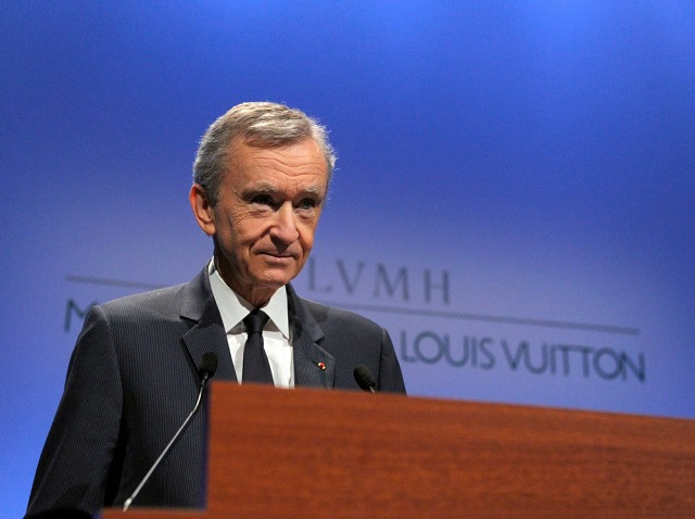 Ông chủ Louis Vuitton lấy ngôi giàu nhì thế giới của Bill Gates