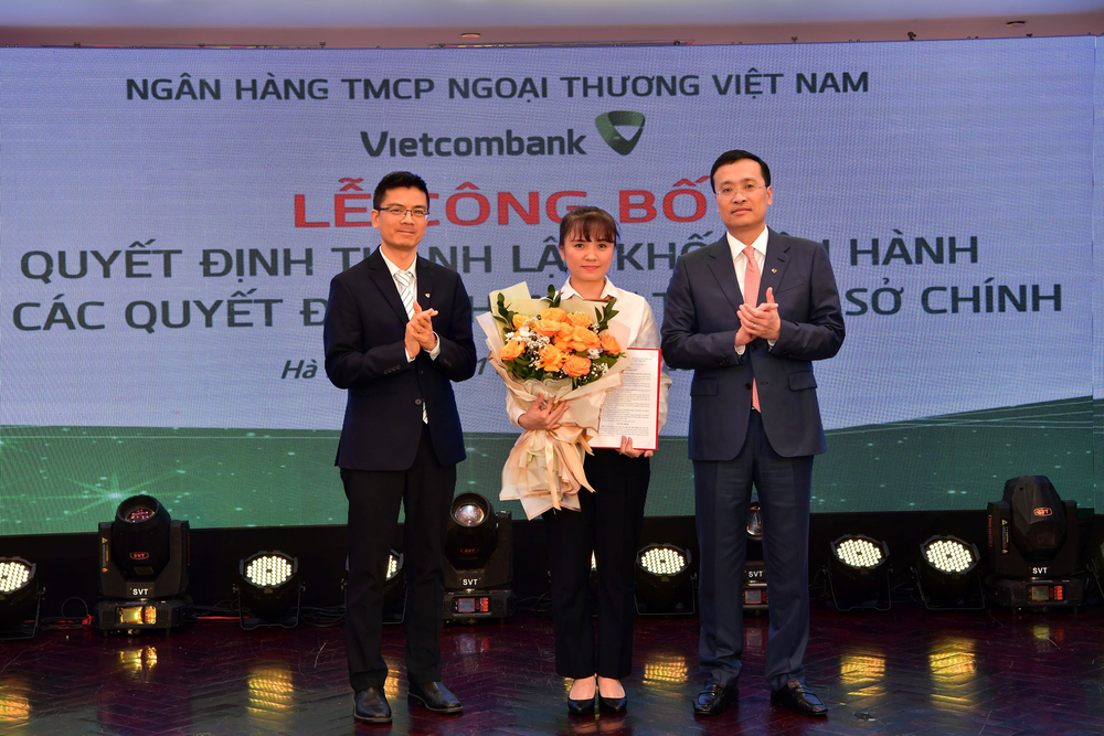 20220701_VCB_Khoi Van hanh (3)