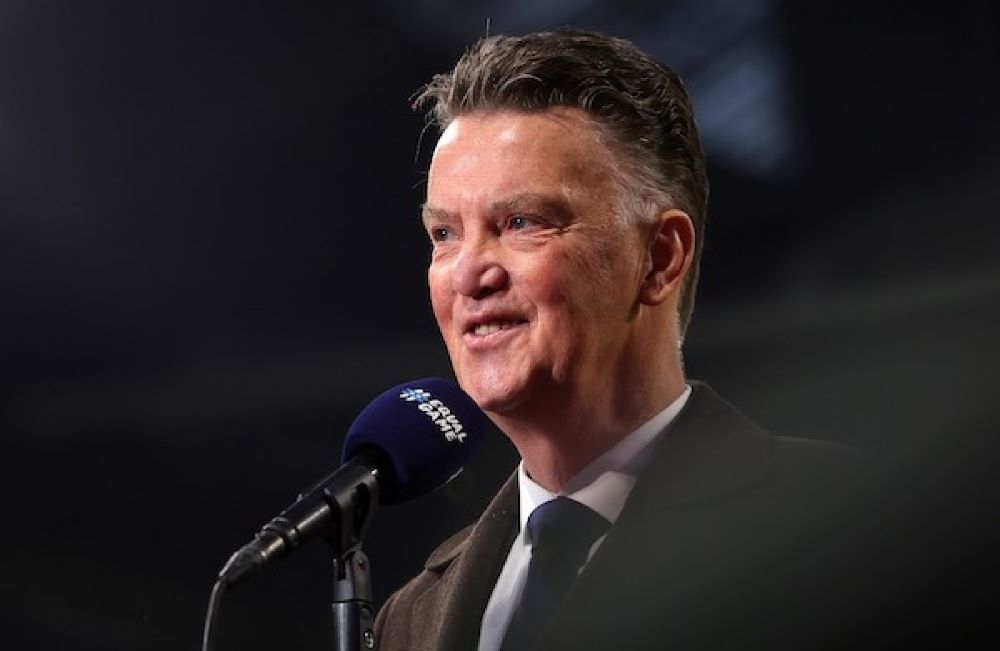 Huấn luyện viên lừng lẫy Louis Van Gaal. Ảnh: abtc.ng