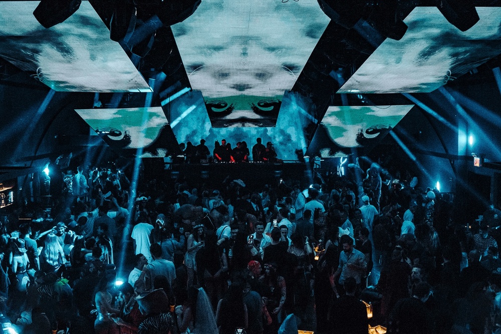 Nebula_New_York_opening_review_club_camelphat_min