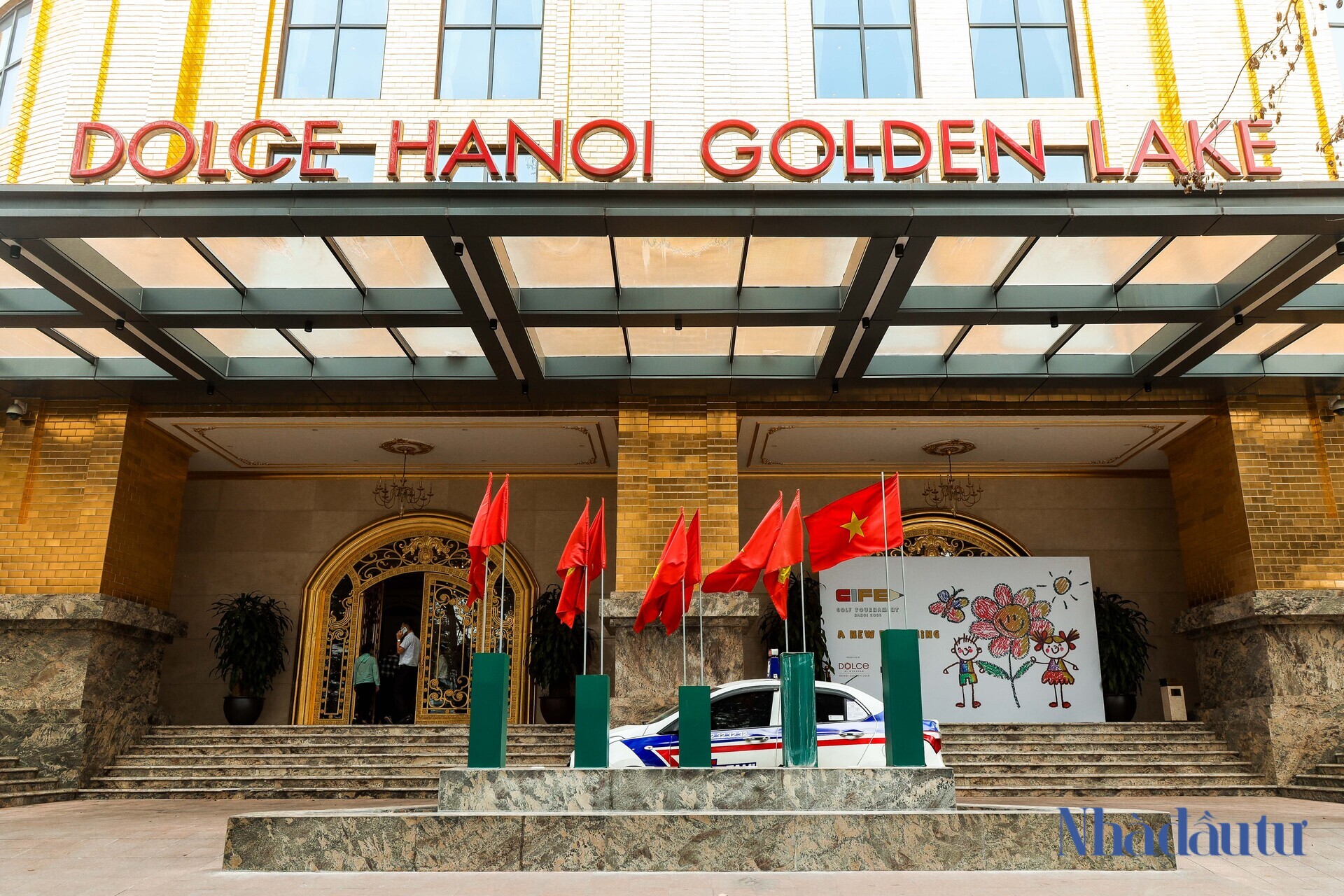 'Nội soi' khách sạn dát vàng ở Hà Nội sắp được bán cho tỉ phú nước ngoài - Ảnh 13.
