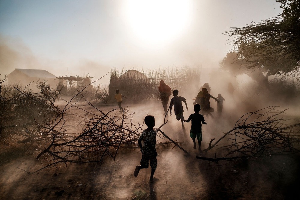 ethiopian-kids-running