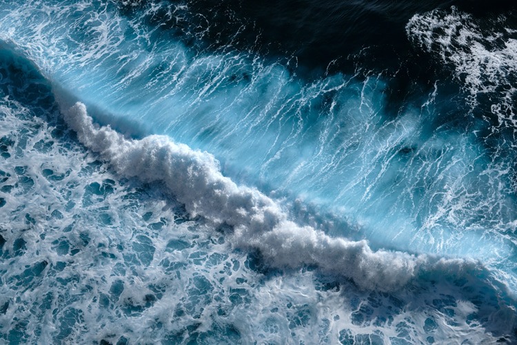 ocean-breaking-wave