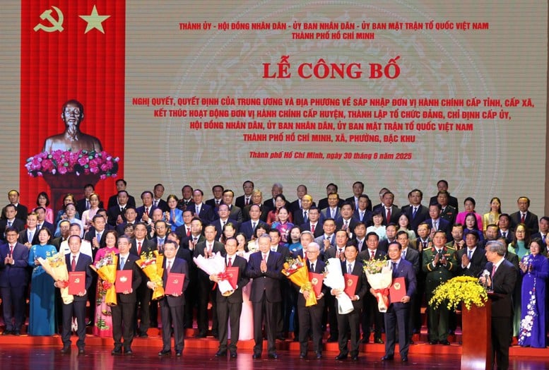 Toàn văn phát biểu của Tổng Bí thư Tô Lâm với nhân dân TPHCM và thông điệp gửi nhân dân cả nước- Ảnh 2.