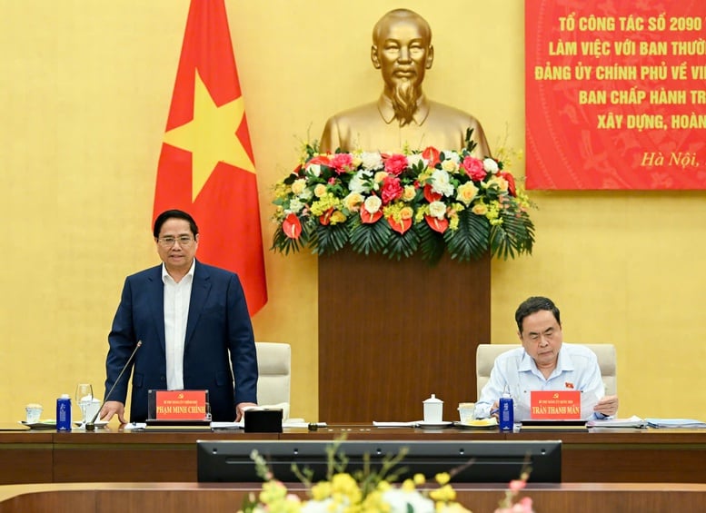 Vừa thực hiện sắp xếp lại giang sơn vừa đề ra các giải pháp để thúc đẩy tăng trưởng- Ảnh 1.