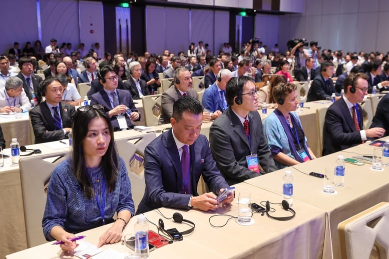 Thủ tướng: Trung tâm tài chính quốc tế là nơi pháp luật được