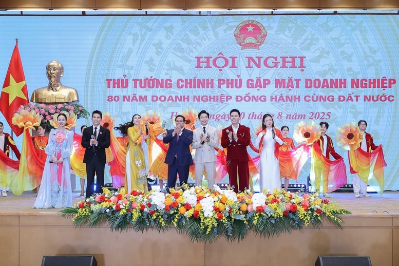 Thủ tướng gửi 3 thông điệp quan trọng sau 80 năm doanh nghiệp đồng hành cùng đất nước- Ảnh 14.