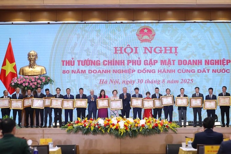 Thủ tướng gửi 3 thông điệp quan trọng sau 80 năm doanh nghiệp đồng hành cùng đất nước- Ảnh 13.