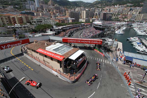formula-one-action-on-the-monte-carlo-racetrack-1541419223711375130434