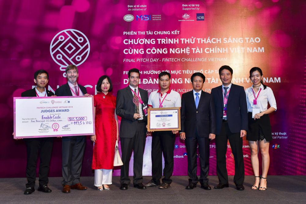 BIDV & Fintech Challenge Vietnam (web 1)