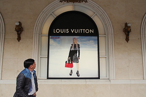 luxury-brands-03-5641-1536251187