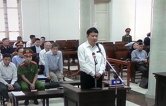 Ông Đinh La Thăng tại phiên tòa xét xử vụ làm mất 800 tỷ đồng khi góp vốn Oceanbank. Ảnh: HA.