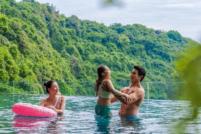 Hệ thống nhà hàng và bar sang trọng, phong vị ẩm thực tinh tế, các dịch vụ làm đẹp, chăm sóc sức khỏe tại Flamingo tạo nên xu hướng mới về du lịch nghỉ dưỡng khép kín. Ảnh: AĐ.