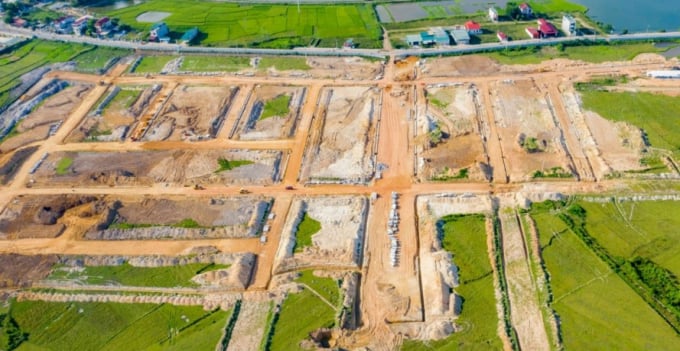 Dự án Khu đô thị mới Thanh Minh ồ ạt thi công khi chưa được bàn giao đất. Ảnh: NPM.