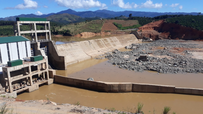 Nhiều lần tích nước trái phép, thủy điện Plei Kần chỉ bị phạt 25 triệu đồng.