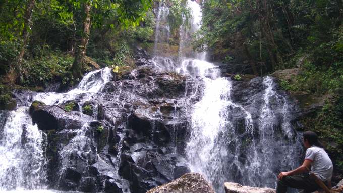 Khu Bảo tồn thiên nhiên Kon Chư Răng có 12 thác nước nằm giữa núi rừng nguyên sinh.