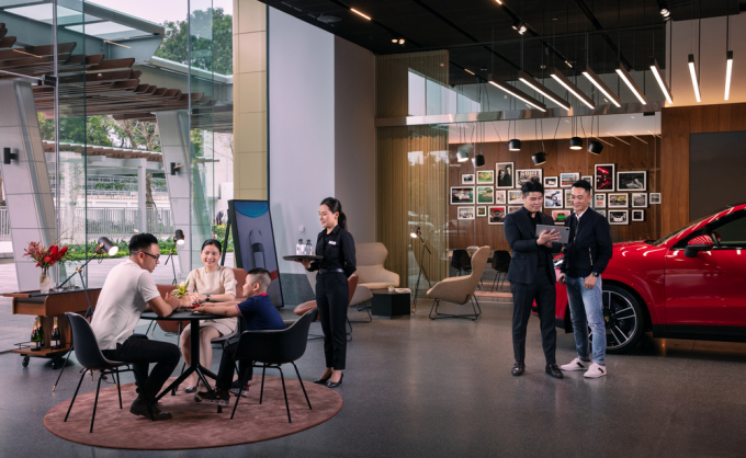 Porsche Studio tập trung tối đa vào chất lượng dịch vụ để khách hàng và người hâm mộ có thể tận hưởng khoảng thời gian dễ chịu tại đây.