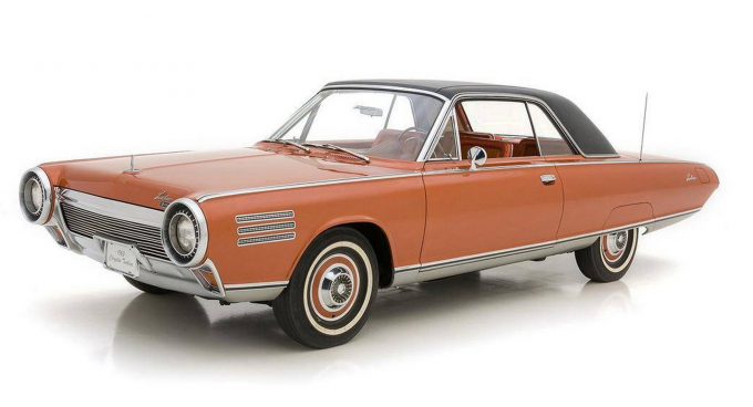 Mẫu xe Tuabin Chrysler 1963 ra đời với ý tưởng thiết kế của động cơ tuabin giống như máy bay thời đó.