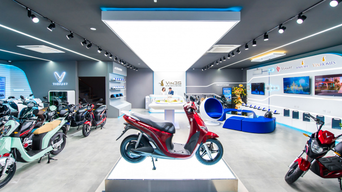 Các showroom có diện tích lên đến hàng trăm mét vuông.