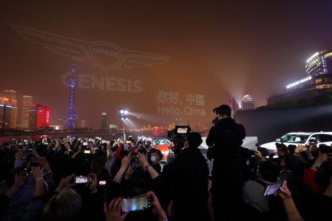 Màn biểu diễn của Genesis đã gây ấn tượng mạnh với khách mời và người dân Thượng Hải.