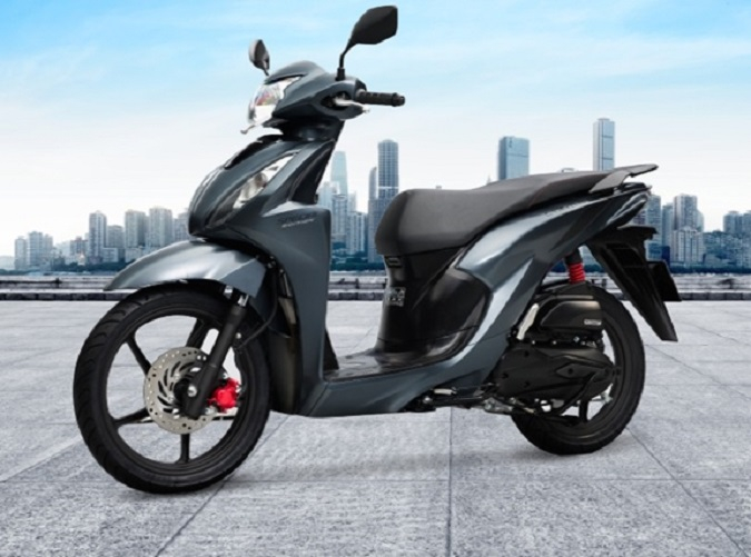 Honda Vision bán ra con số ấn tượng, với 48.895 xe được đến tay khách hàng.