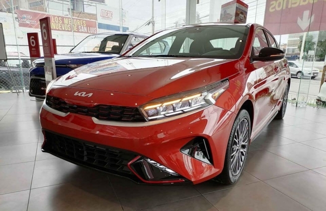                                       Kia K3 2022 với tên gọi cũ là Kia Cerato.