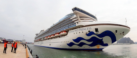 Tàu Diamond Princess có hành khách nhiễm virus Corona từng được anh Hoàng hướng dẫn, tham quan Vịnh Hạ Long.
