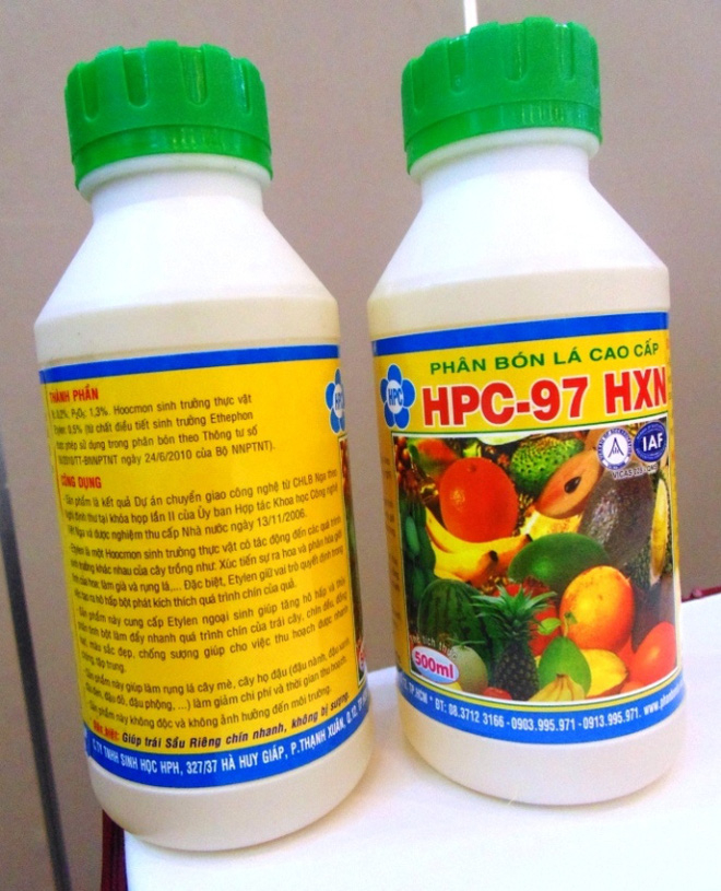 Phân bón lá HPC - 97 HXN do Công ty TNHH Sinh học HPH sản xuất.
