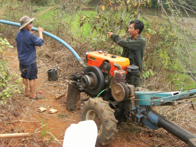 Nông dân với bài toán tìm nguồn nước tưới.