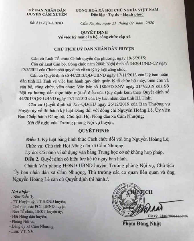 Ông Nguyễn Hoàng Lê bị cách chức vì sử dụng bằng THCS không hợp pháp. Ảnh: Thanh Nga.